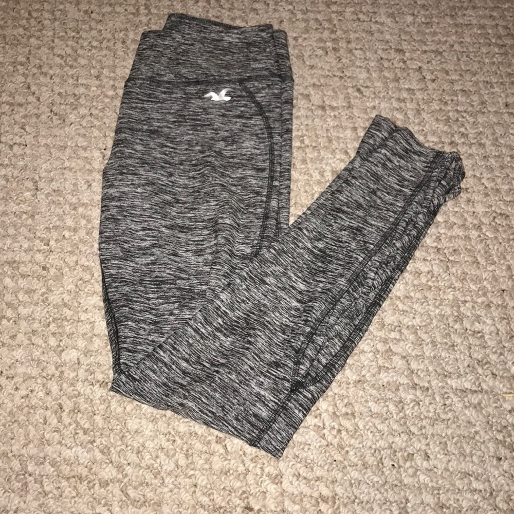 Hollister size small leggings